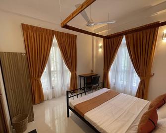 Welaratne Apartment - Nugegoda - Bedroom