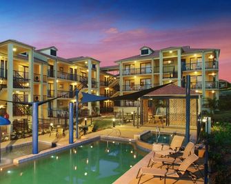 South Pacific Apartments Port Macquarie - Port Macquarie - Pool