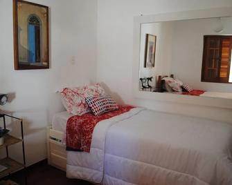 Corona Hostel - Poços de Caldas - Habitación