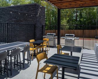Home2 Suites by Hilton Tyler - Tyler - Budova