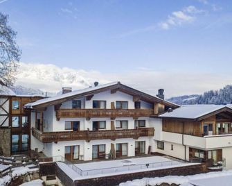 Penthouse mit 3 Schlafzimmern by Interhome - Kitzbühel - Bygning