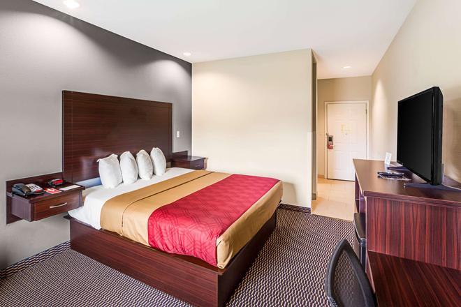 Econo Lodge Baton Rouge University Area 61 7 4 Baton Rouge