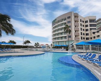 Holiday Inn Veracruz Boca Del Rio by IHG - Boca del Río - Bể bơi