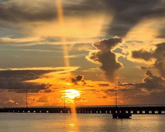 VERY Spacious 3rd floor unit with gorgeous ocean view and wrap around porch - Frederiksted