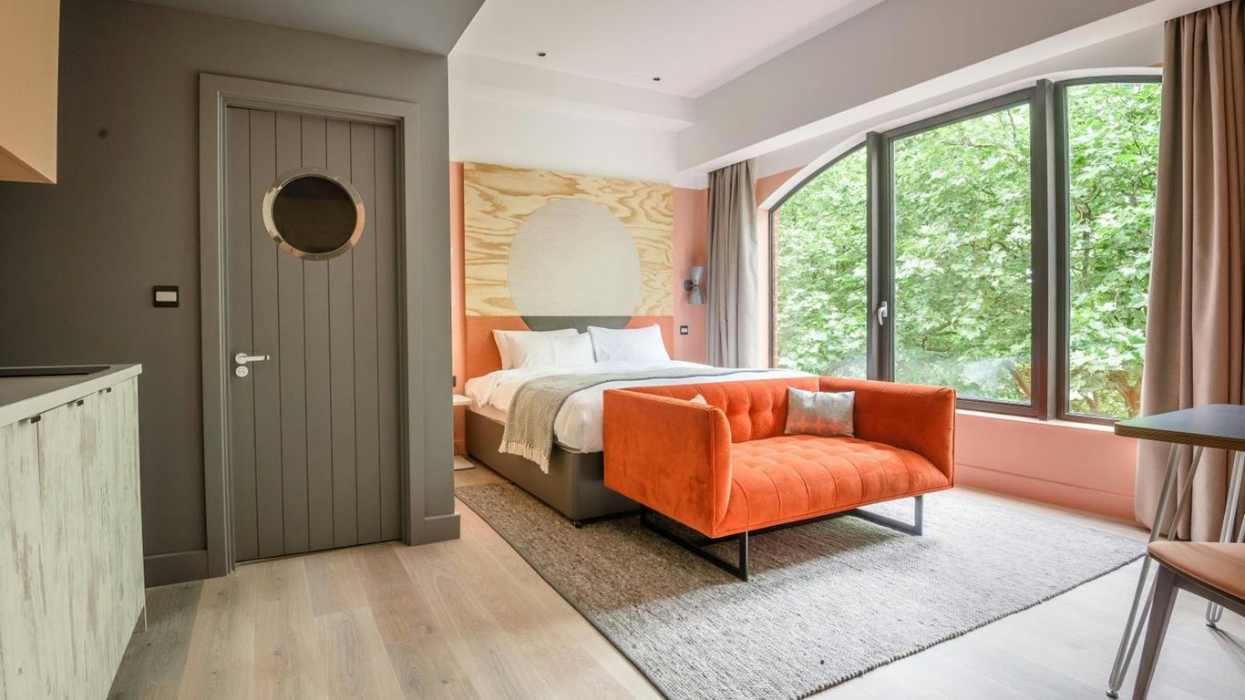 room2 Southampton Hometel