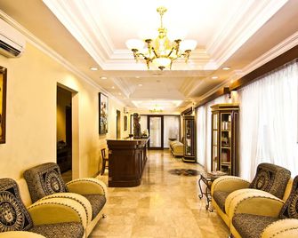 Hotel Kumala Pantai - Kuta - Lobby