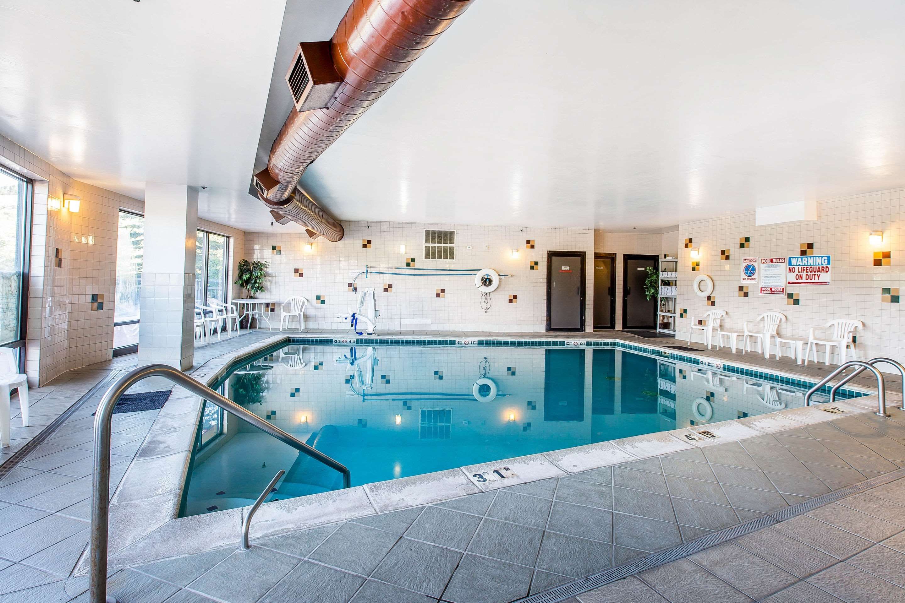 Comfort Suites Summit County - Dillon - Piscina