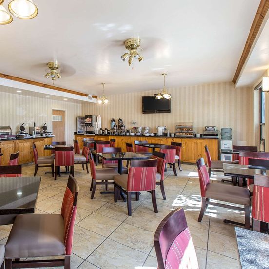 Comfort Suites Summit County image 1
