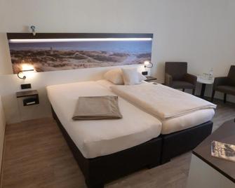 Ankerplatz-Hotel Garni - Вільгельмсгафен - Спальня