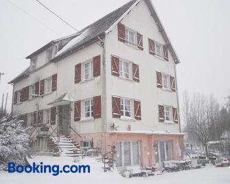 Lenard Charles Bed & Breakfast - Bagnoles-de-l'Orne-Normandie - Building