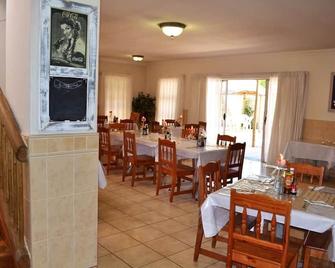 Suite 3-Doves Nest Guest House-Bed and Breakfast - Kempton Park - Restaurant