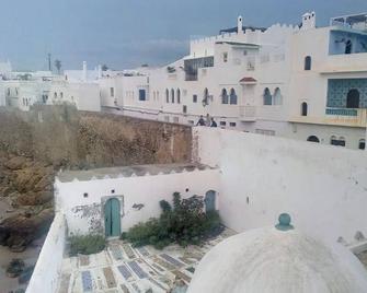 Sunny Medina House-Covered Chill Patio-2-4 Persons - Arcila - Vista del exterior