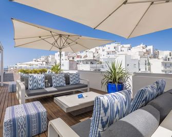 Hotel Baltum - אלבופרה - מרפסת