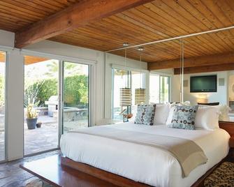 Dog-Friendly Retreat in Vista Las Palmas with Home Theater & Pool - Palm Springs - Schlafzimmer