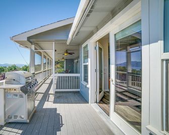 Lakeport Home w/ Stunning Lake & Mountain Views - Lakeport - Balkon