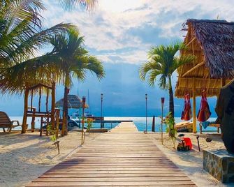 King Lewey's Island Resort - Maya Beach - Byggnad