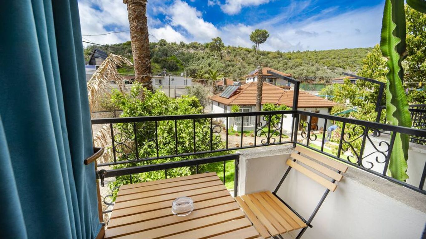 فلاور بنسيون هوتل