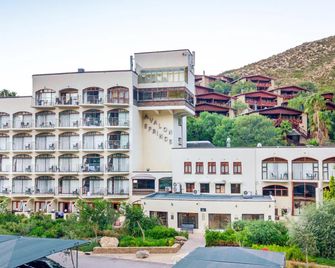 Avalon Springs by Dream Resorts - Montagu - Edificio