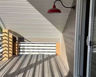 New Luxury Barn at Stoney Farms No Chores - Panguitch - Varanda