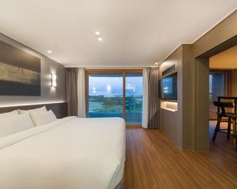 Airport Resort - Yangyang - Habitación