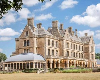 Walton Hall Hotel & Spa by Sunday - Warwick - Budova