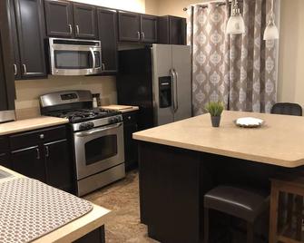 House in Soulard with Parking - San Luis - Cocina