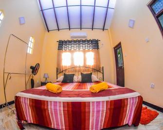Wattle Inn - Negombo - Bedroom