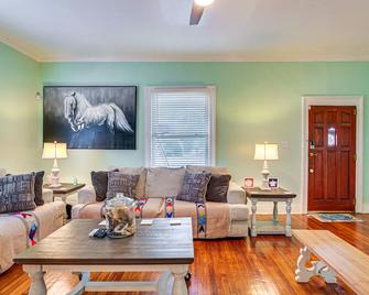 Sumter Vacation Rental in Historic District! - Sumter - Living room