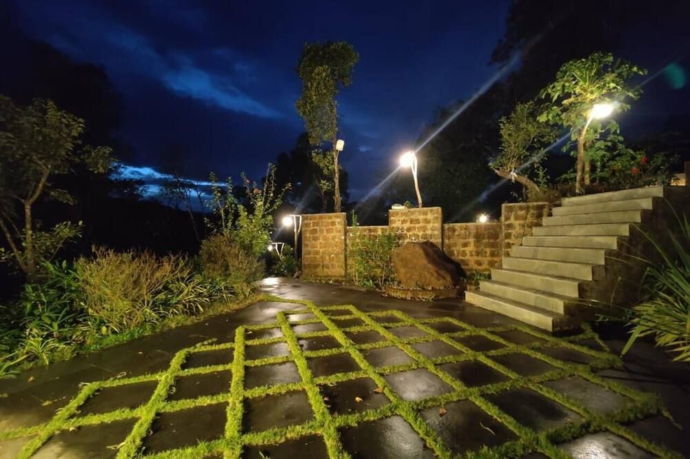 Vigok Estate, Coorg - מדיקרי - לובי