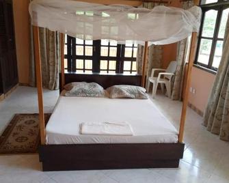 Comfort Guest House Shanzu - Mtwapa - Bedroom