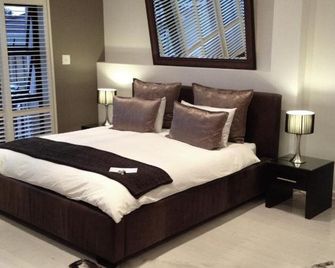 Cambalala Guest House - Knysna - Slaapkamer