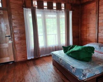 Omahkayu Ciherrang - Pacet - Habitación