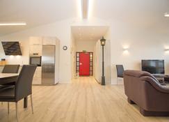Thorsplan Luxury Apartment - Hafnarfjordur - Living room