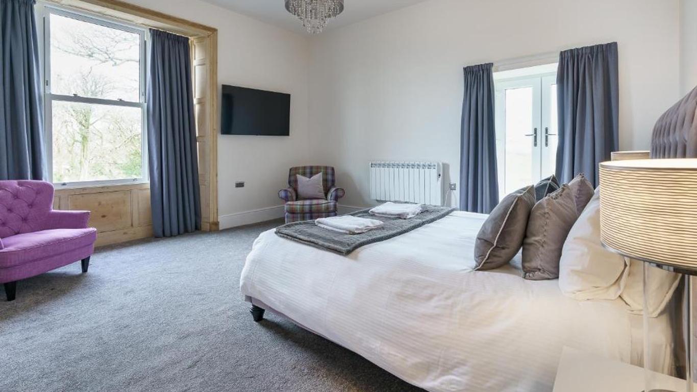 Woodlands Hall Hotel