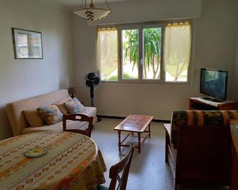 Large 2 rooms, port of Nice - Nice - Salon