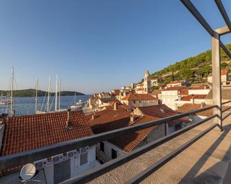 Hotel San Giorgio - Vis - Balcony