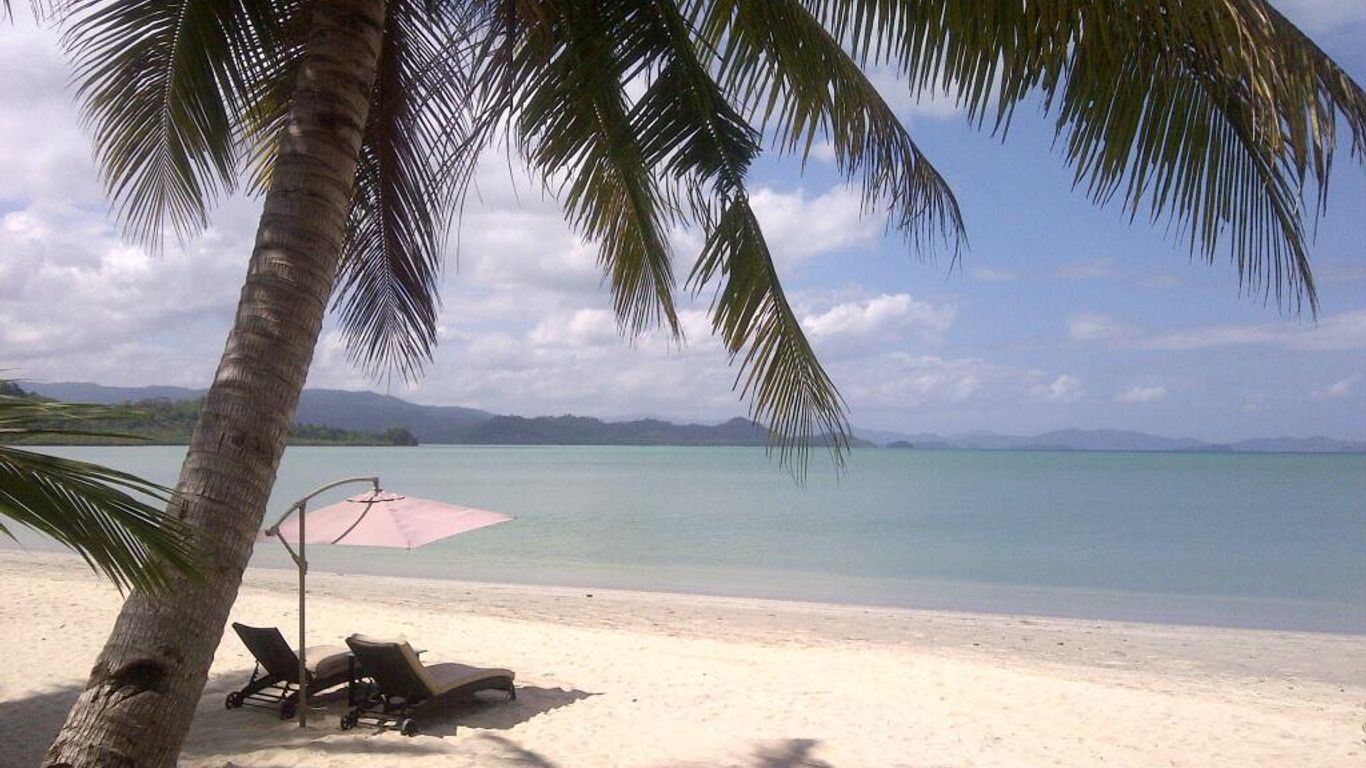 فوكسيز بيتش ريزورت