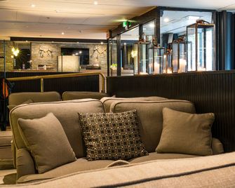 Lapland Hotels Tampere - Tampere - Salónek