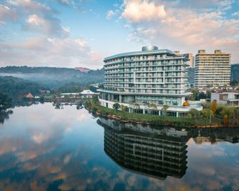 Lakeview Hotel Yulongwan Kunming - Kunming - Building