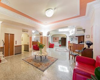 Diana Park Hotel - Florencia - Lobby