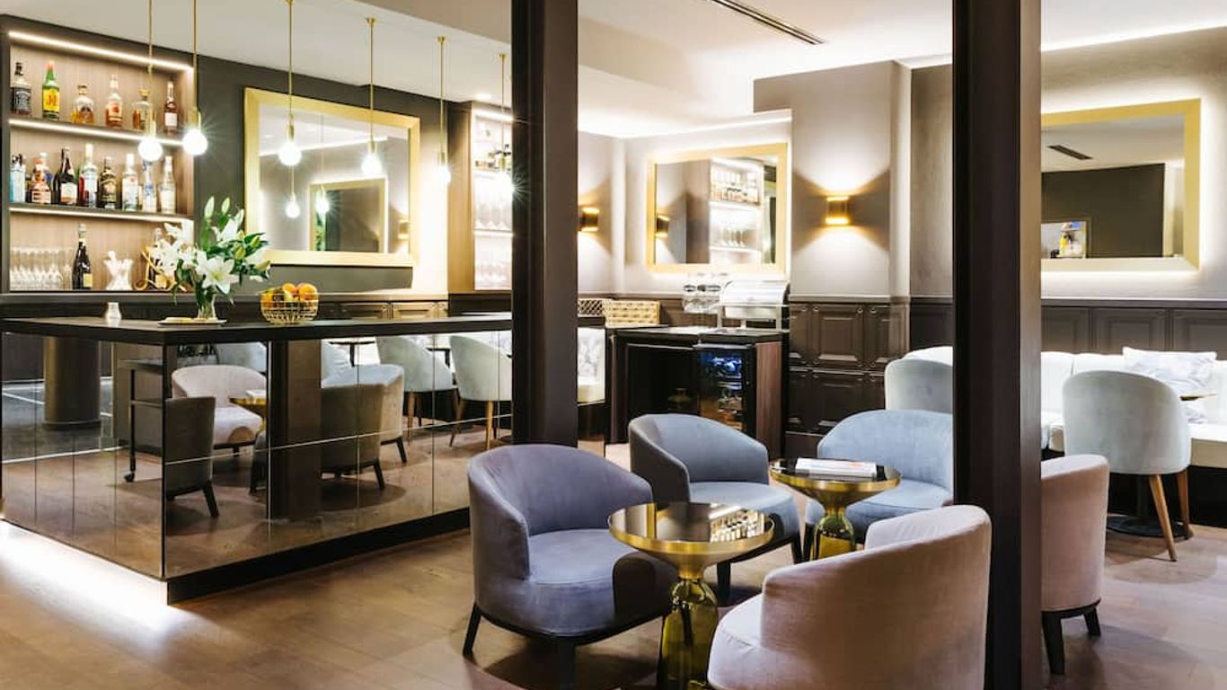 لو باريسيس - باريس برج إيفل