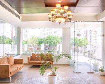 The Vrindwoods - Vrindavan - Lobby