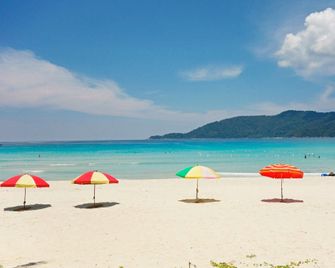 Super OYO 1682 Greenia Hotel - Kupang - Pláž