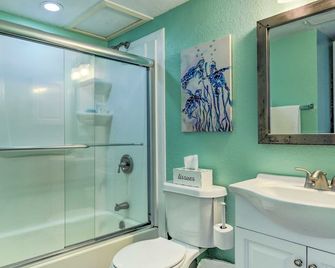 Beachside Corpus Christi Condo with Amenities! - Corpus Christi - Bathroom