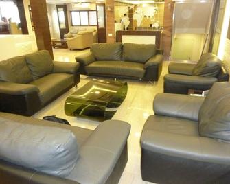 Hotel Orient Palace - Mumbai - Sala de estar