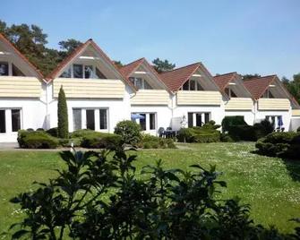 Ferienanlage Haus Hinter Den Duenen App - Prerow - Gebäude