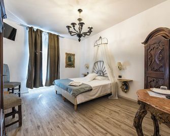 B&B La Loggia Del Castello - Trento - Makuuhuone