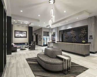 Homewood Suites by Hilton Boston Logan Airport Chelsea - Chelsea - Lobby