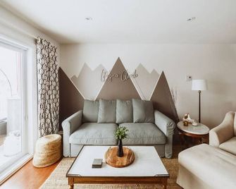 La Place du Village - Two Story Condo - Magog - Bedroom