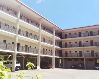 Paddy's Hotel & Apartments - Port Moresby - Building